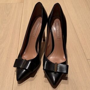 Hugo Boss - Black Leather Bow Heels - Size 37